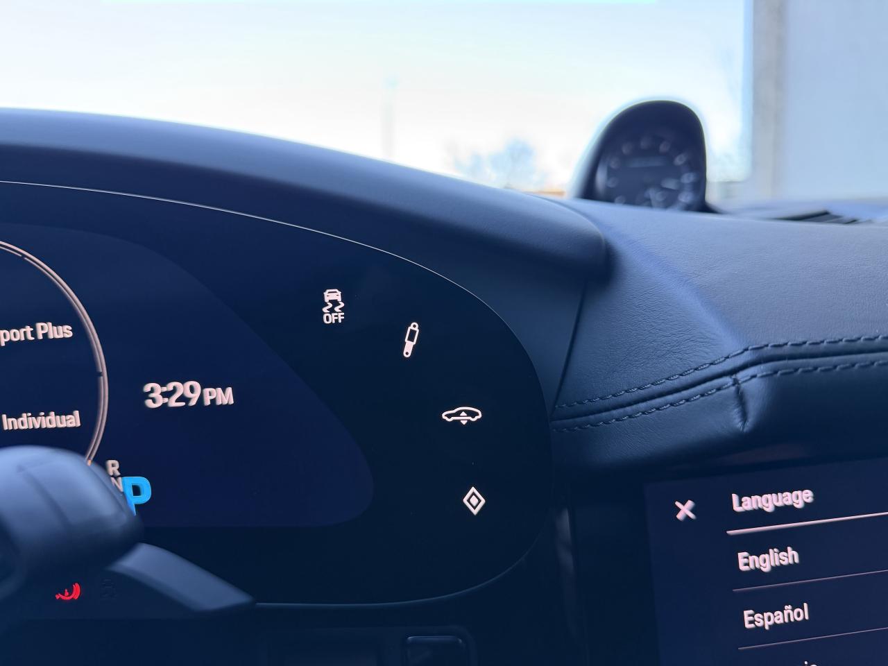 2022 Porsche Taycan Turbo S AWD Photo