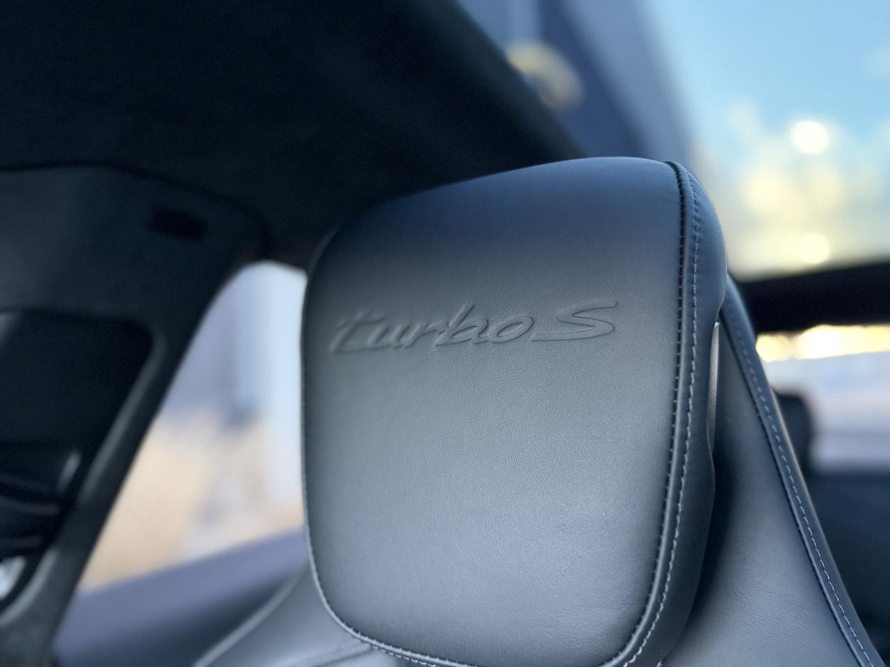 2022 Porsche Taycan Turbo S AWD Photo