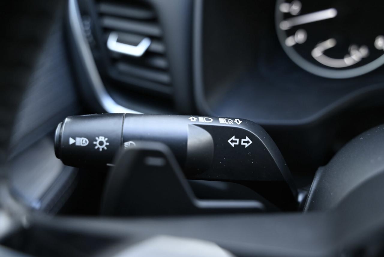 2021 Nissan Rogue 4WD Sport Utility / Reverse Park Assist/Parking Se Photo