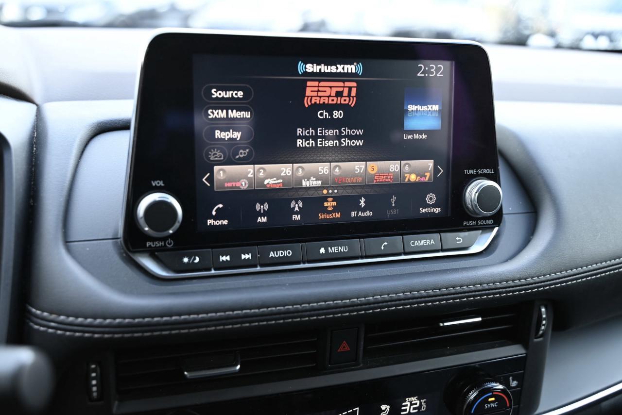 2021 Nissan Rogue 4WD Sport Utility / Reverse Park Assist/Parking Se Photo