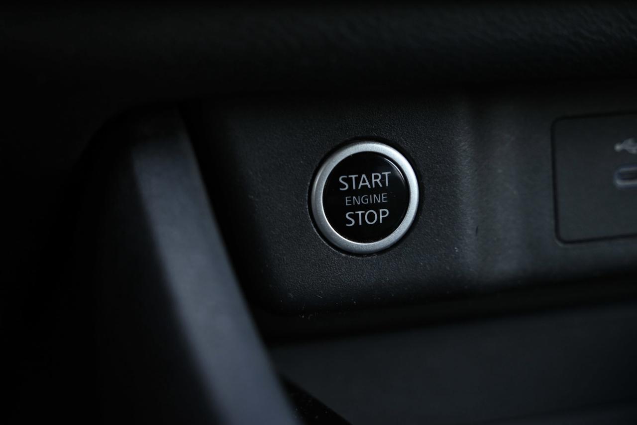 2021 Nissan Rogue 4WD Sport Utility / Reverse Park Assist/Parking Se Photo