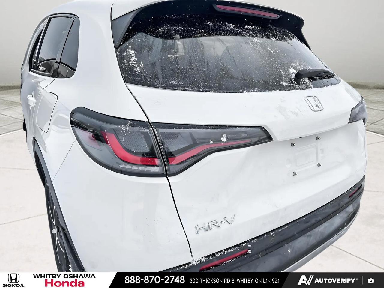 2024 Honda HR-V Navigation System l Heated Seats Photo