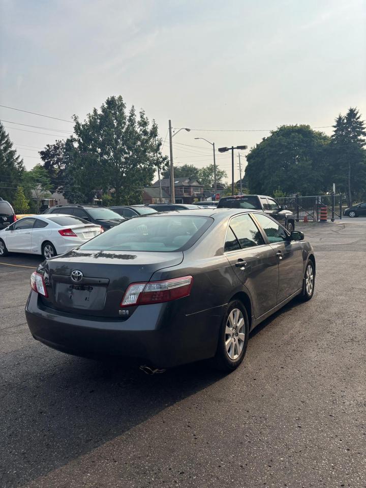2007 Toyota Camry Hybrid 4dr Hybrid • Well Maintained Photo4