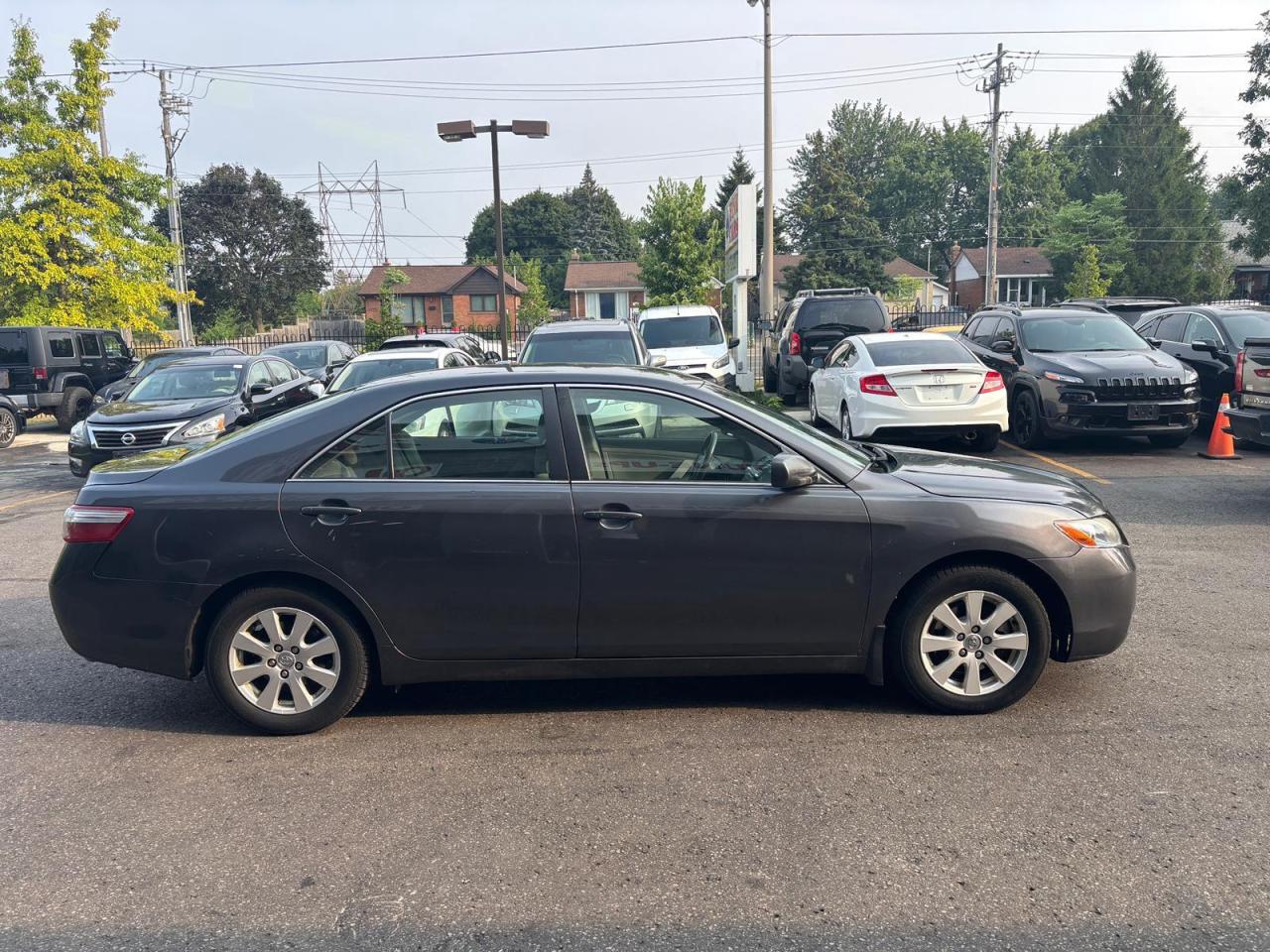 2007 Toyota Camry Hybrid 4dr Hybrid • Well Maintained Photo