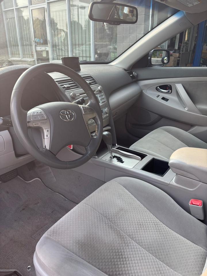2007 Toyota Camry Hybrid 4dr Hybrid • Well Maintained Photo