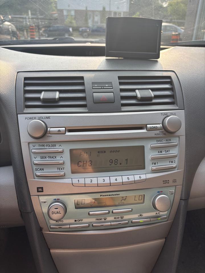 2007 Toyota Camry Hybrid 4dr Hybrid • Well Maintained Photo