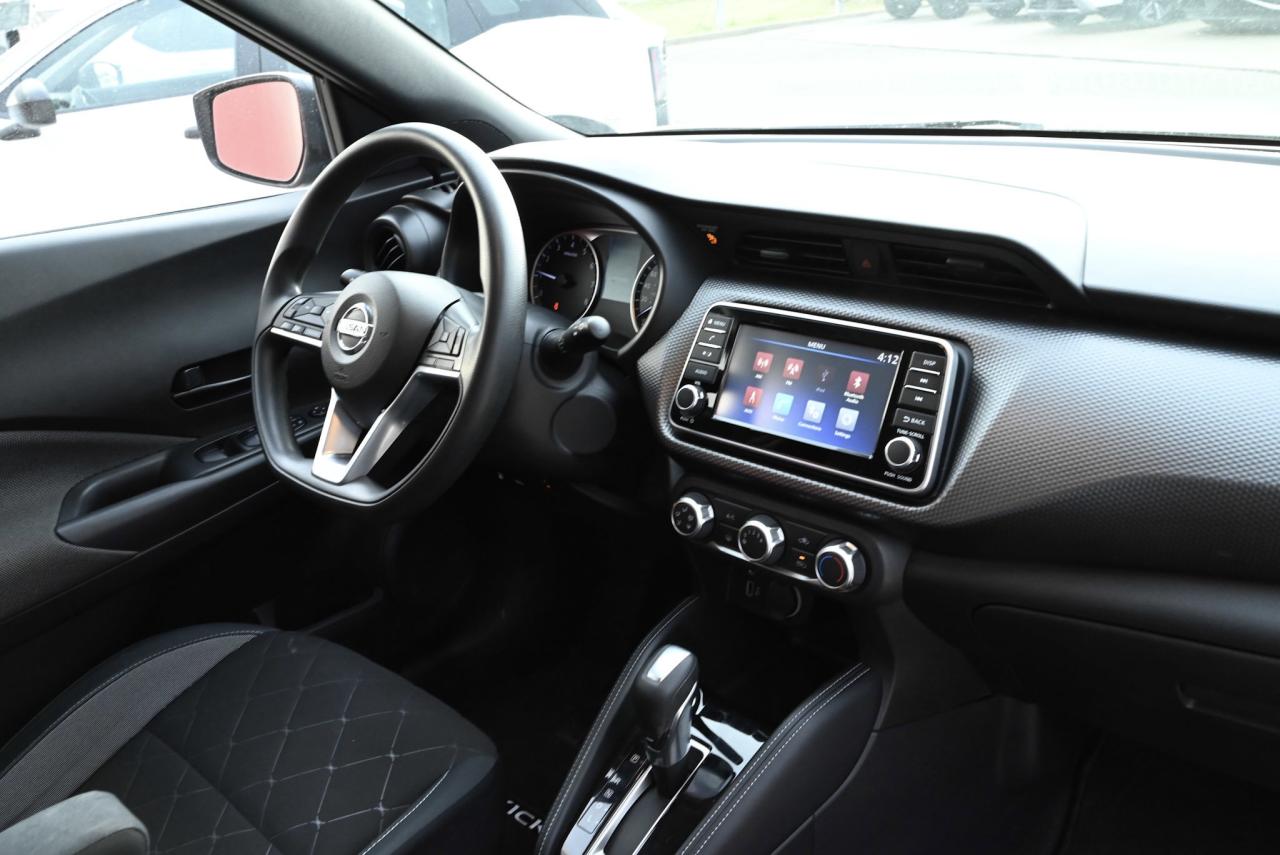 2019 Nissan Kicks S Photo