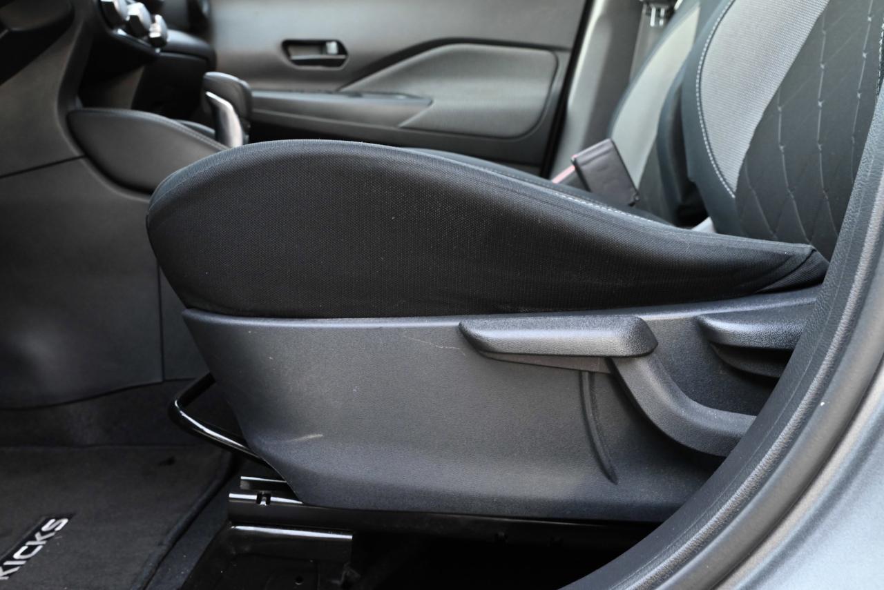 2019 Nissan Kicks S Photo