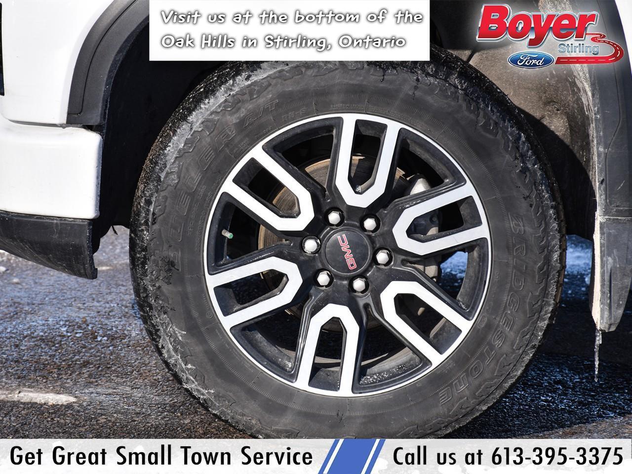 2024 GMC Sierra 1500 AT4 CLEAN CARFAX, ONE OWNER! Photo