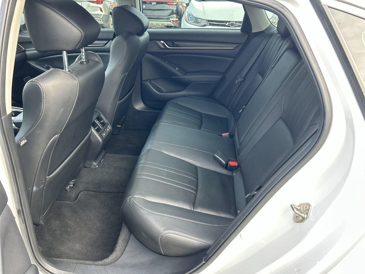 2019 Honda Accord Sedan EXL CVT 2 SETS, ON WINTERS  Sunroof  Leather Photo