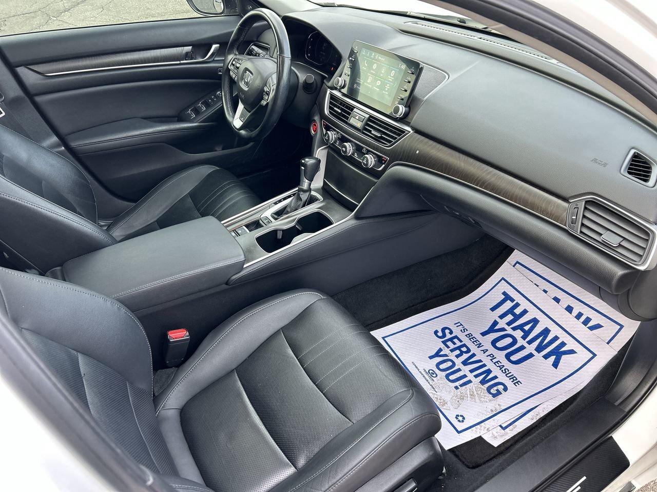 2019 Honda Accord Sedan EXL CVT 2 SETS, ON WINTERS  Sunroof  Leather Photo