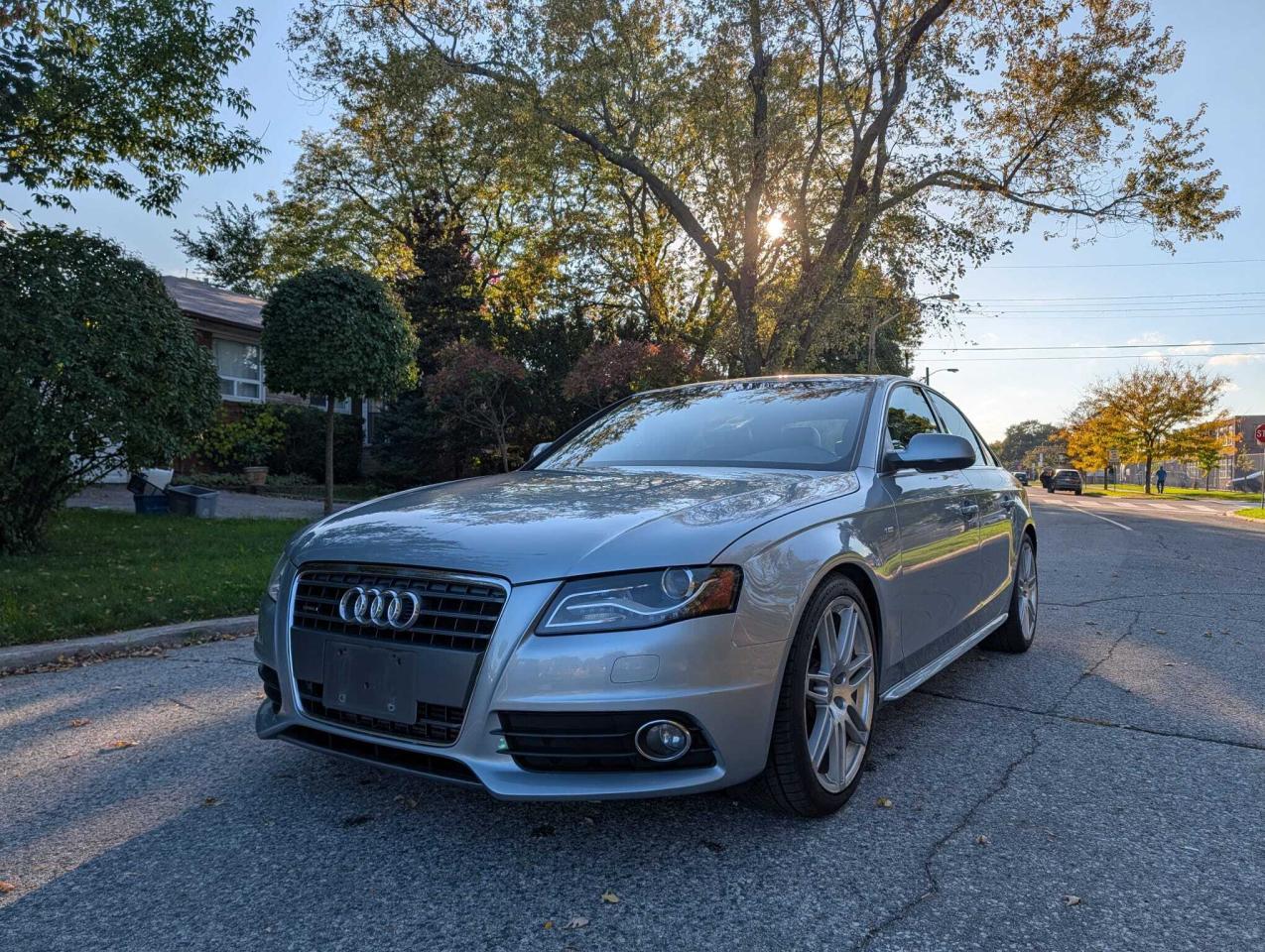 2011 Audi A4 4dr Sdn Man quattro 2.0T Premium Photo0