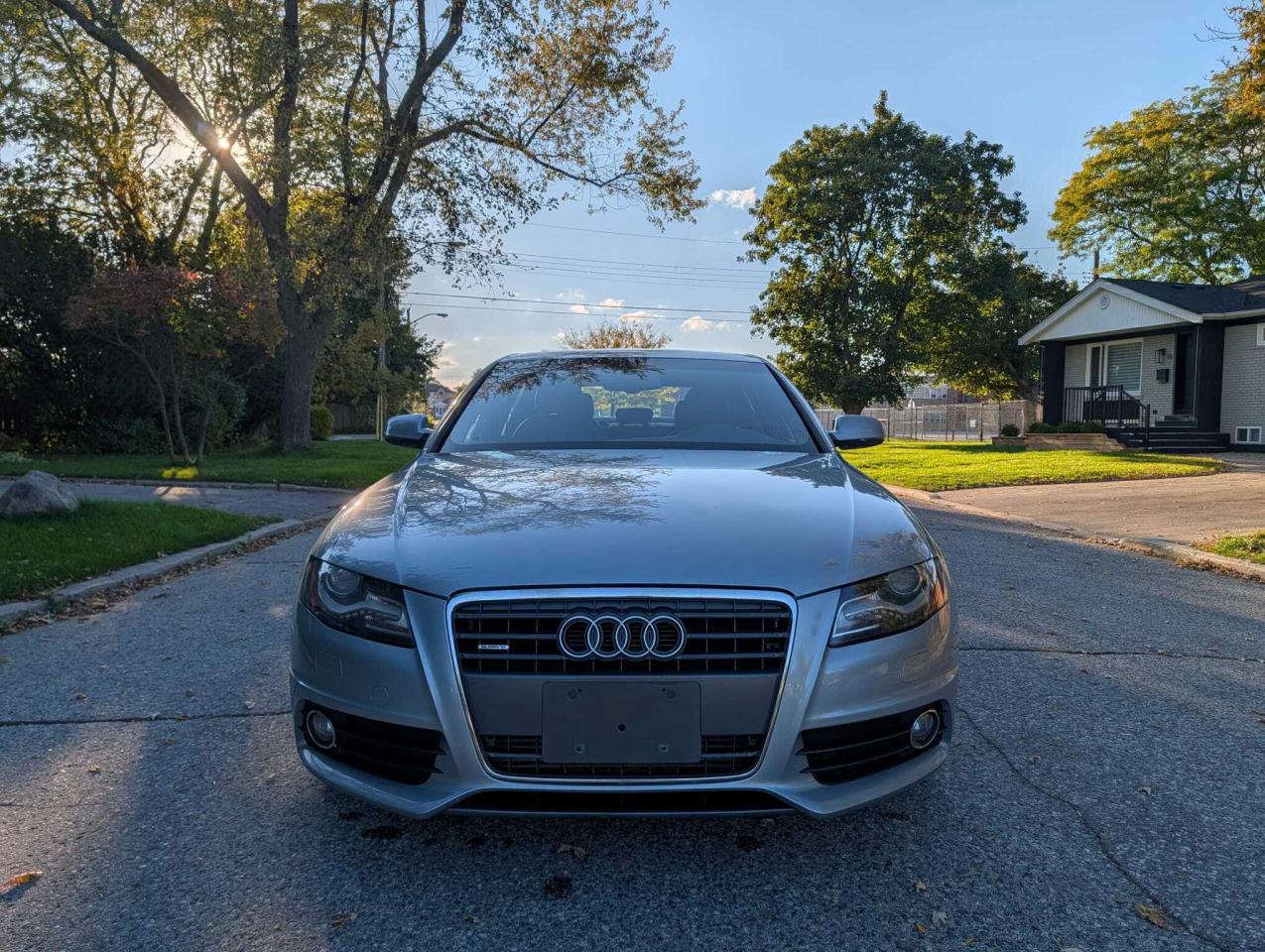 2011 Audi A4 4dr Sdn Man quattro 2.0T Premium Photo