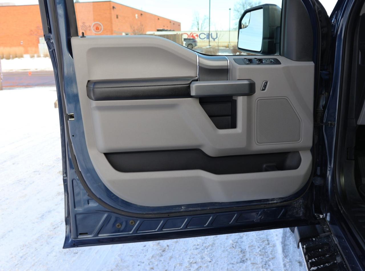 2018 Ford F-150 XLT-4WD-SUPERCREW/NAV/LEATHER/CARPLAY/P SEATS/B CA Photo