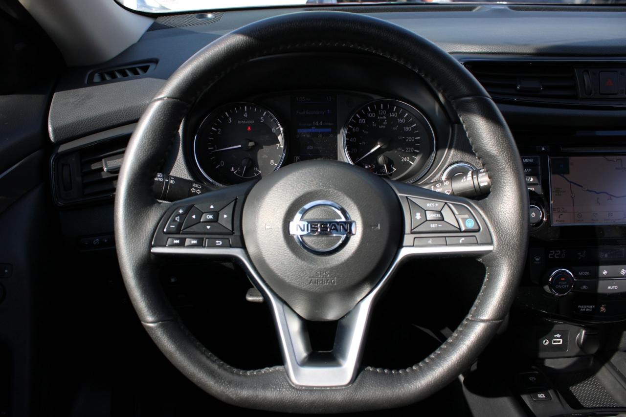 2019 Nissan Rogue SV AWD MOONROOF ONE OWNER CLEAN CARFAX Photo