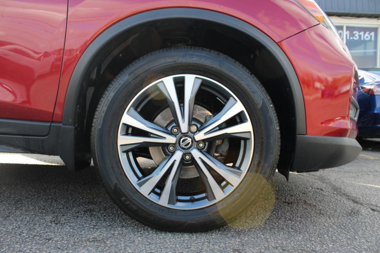 2019 Nissan Rogue SV AWD MOONROOF ONE OWNER CLEAN CARFAX Photo