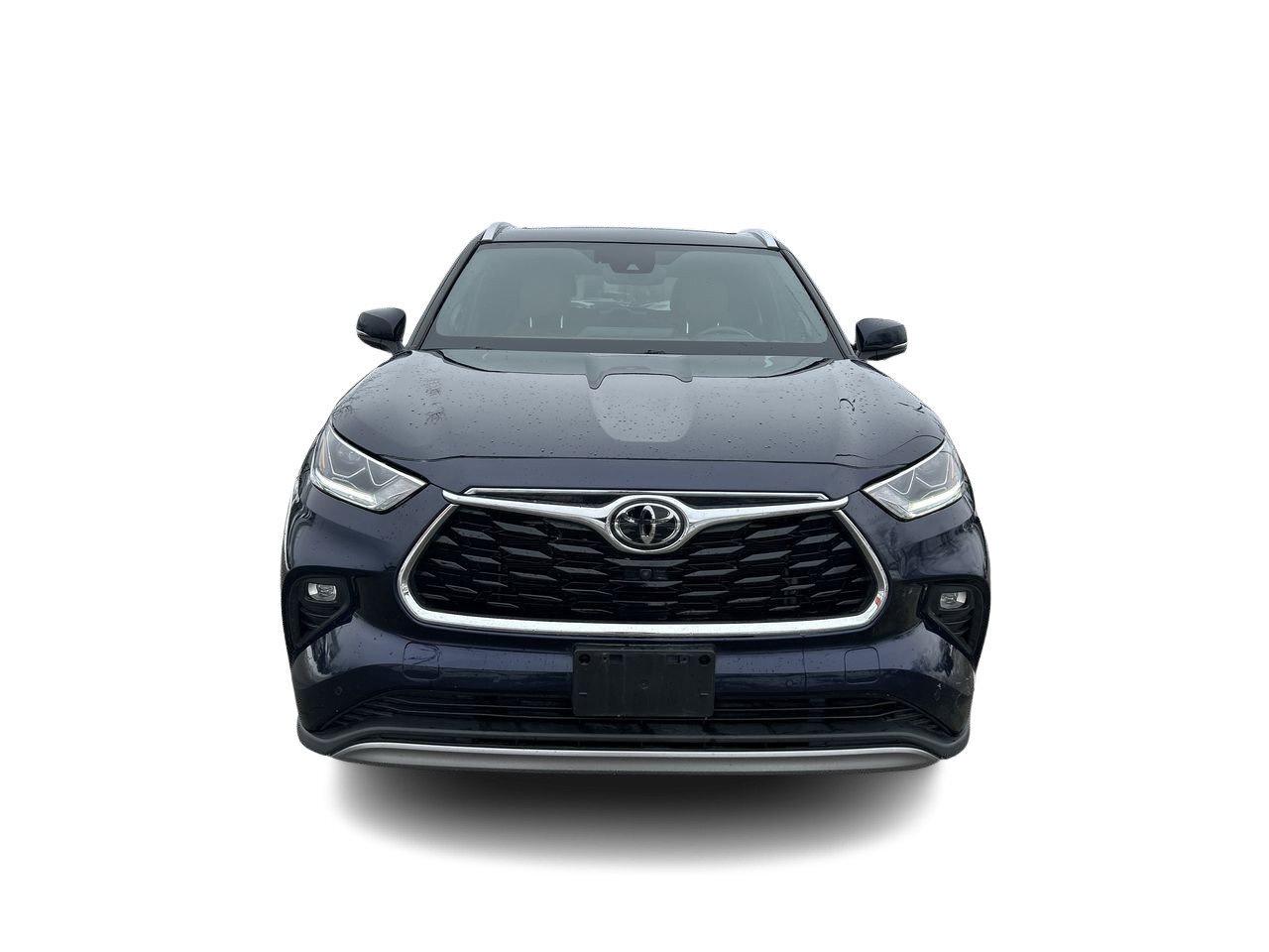 2022 Toyota Highlander Platinum Remote Starter  Panoramic Roof  Leather S Photo3