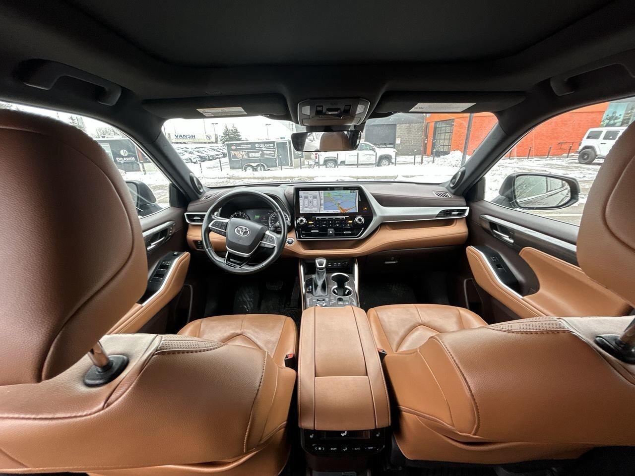 2022 Toyota Highlander Platinum Remote Starter  Panoramic Roof  Leather S Photo