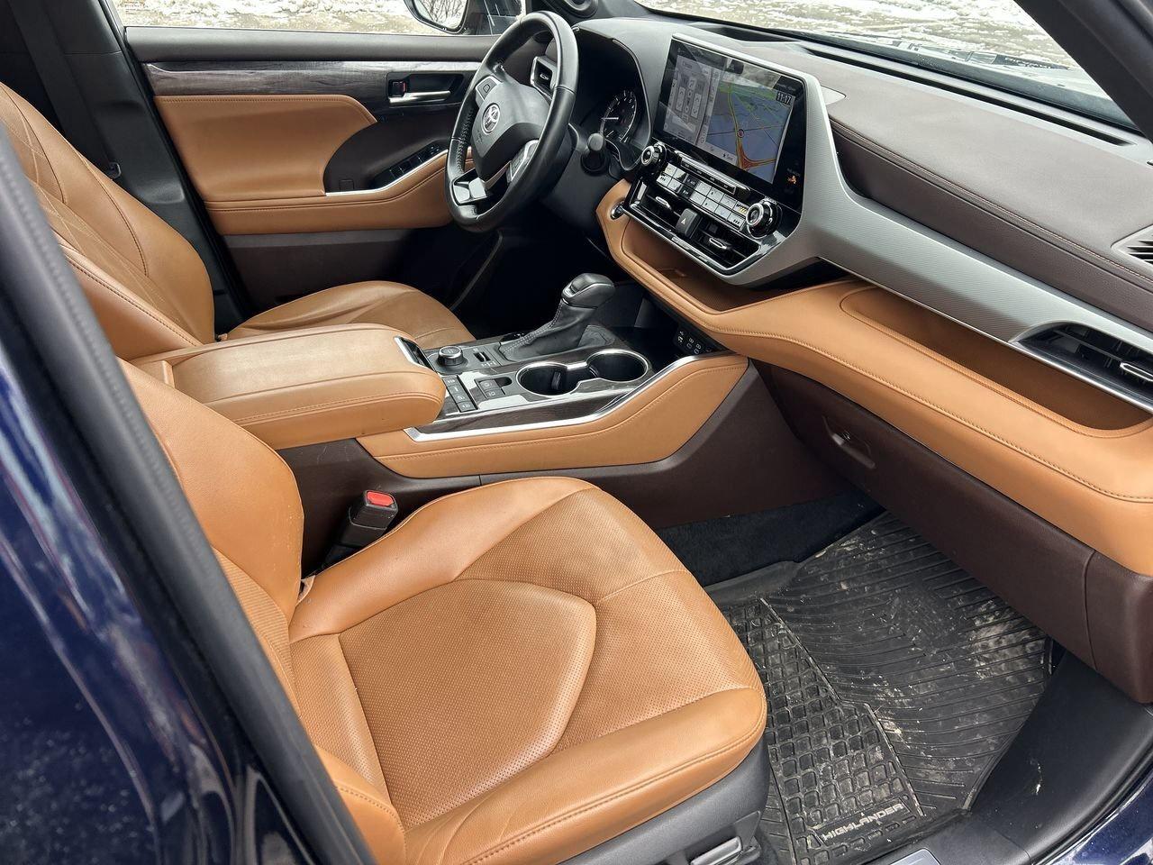 2022 Toyota Highlander Platinum Remote Starter  Panoramic Roof  Leather S Photo