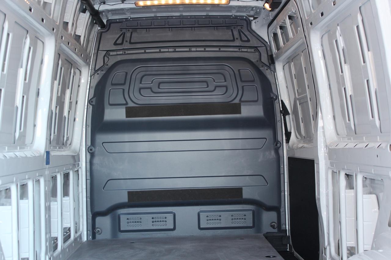 2021 Mercedes-Benz Sprinter Cargo Van 170" - "FULL SIZE" - "DIESEL" - "3 SEATER" Photo2