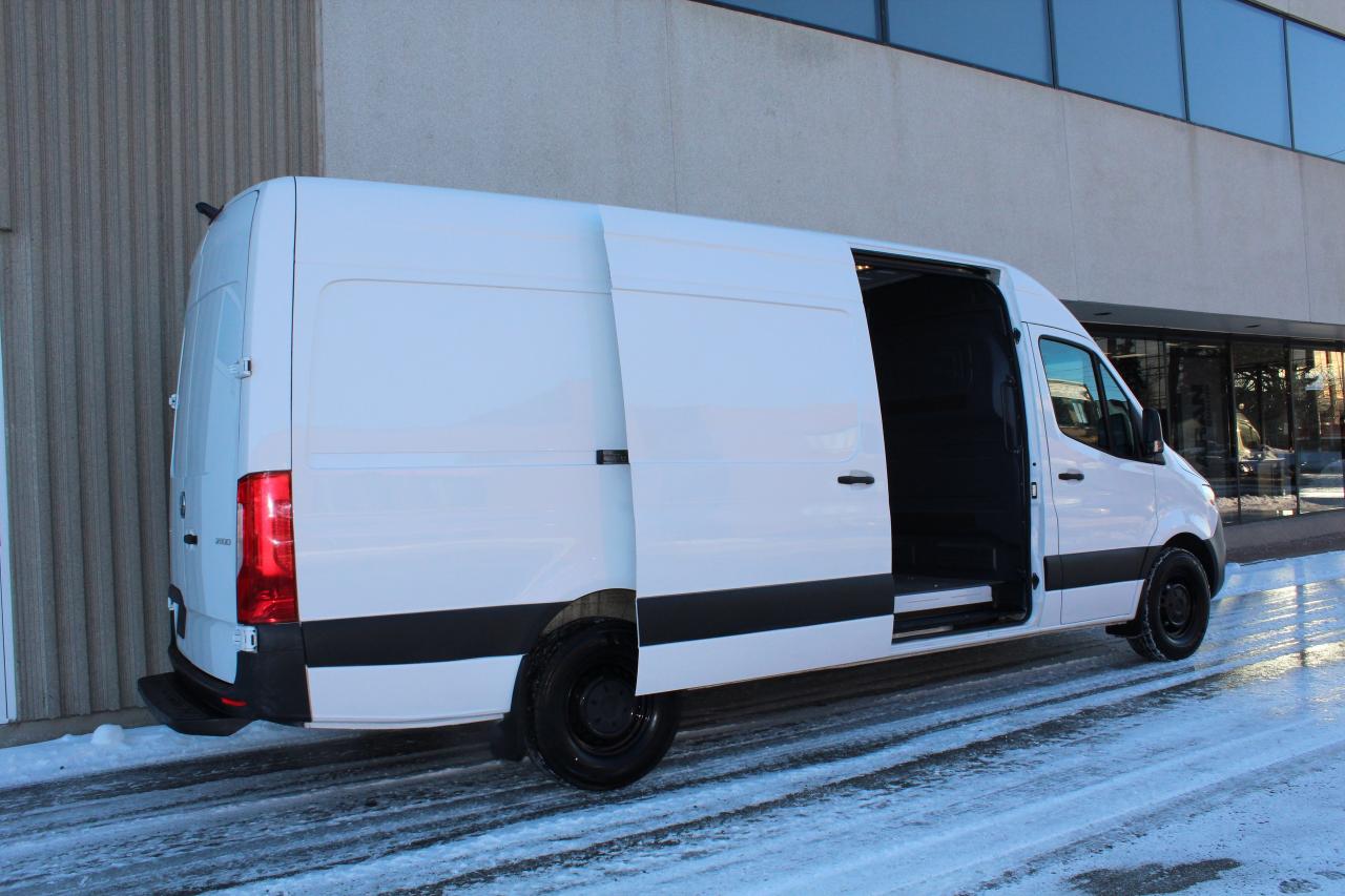 2021 Mercedes-Benz Sprinter Cargo Van 170" - "FULL SIZE" - "DIESEL" - "3 SEATER" Photo