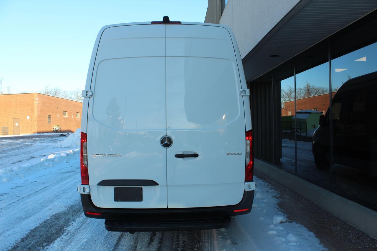 2021 Mercedes-Benz Sprinter Cargo Van 170" - "FULL SIZE" - "DIESEL" - "3 SEATER" Photo