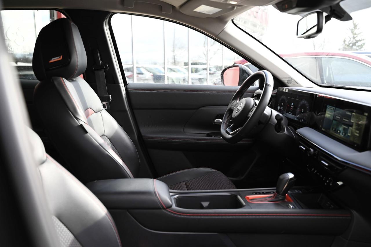 2025 Nissan Kicks SR/ Fully loaded/ Nissan Company Vehicle Photo