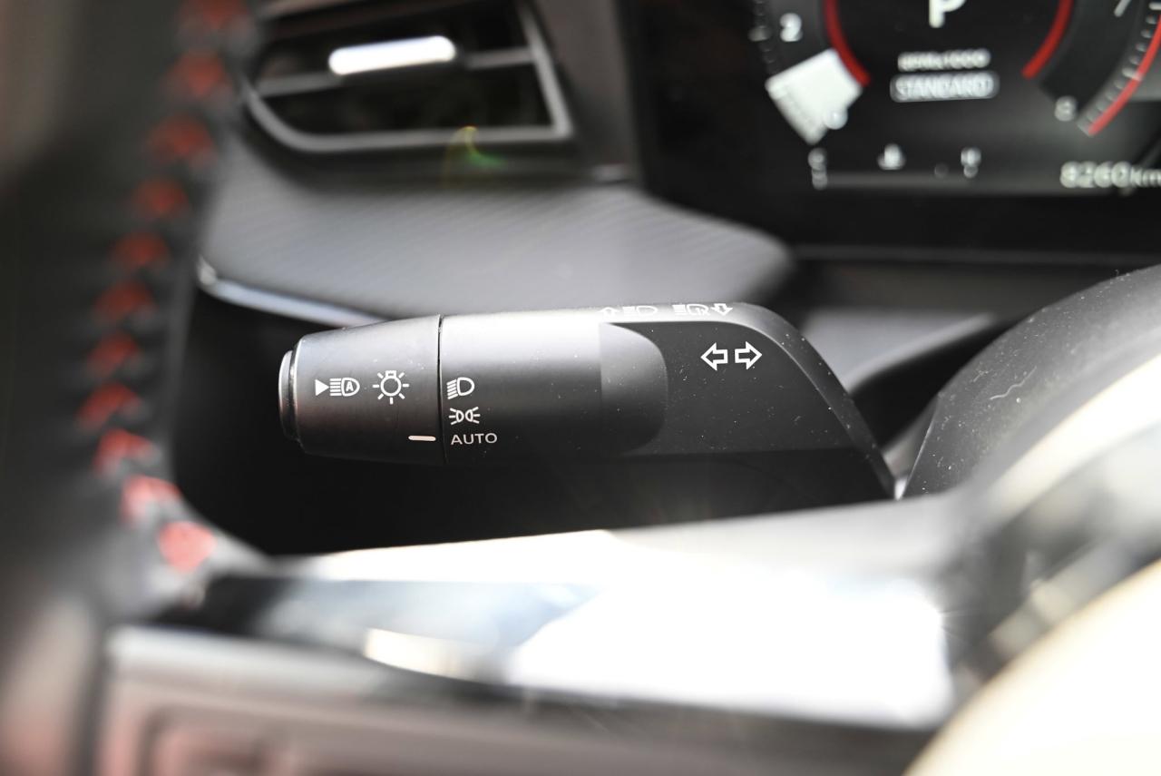 2025 Nissan Kicks SR/ Fully loaded/ Nissan Company Vehicle Photo