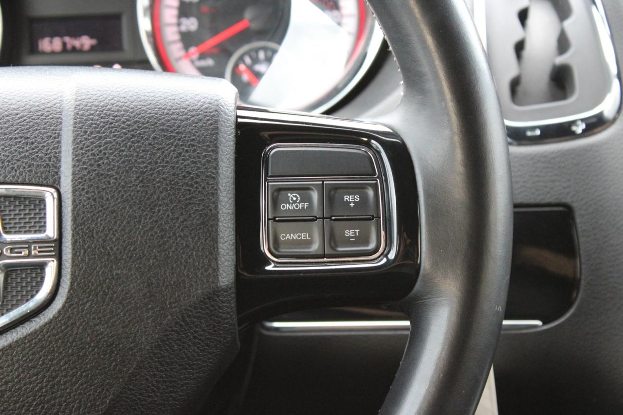 2017 Dodge Grand Caravan SE   7 PASSENGER   $77/WEEKLY   SAFTETY CERTIFIED Photo