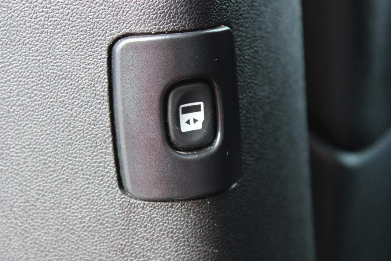 2017 Dodge Grand Caravan SE   7 PASSENGER   $77/WEEKLY   SAFTETY CERTIFIED Photo