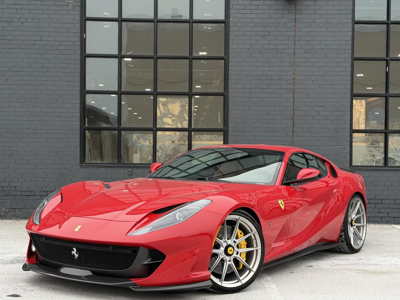 2019 Ferrari 812 Superfast Coupe Photo0