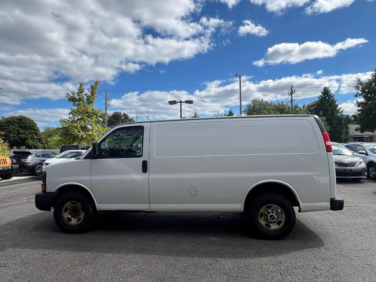2013 GMC Savana Cargo Van RWD 2500 • Accident Free Photo