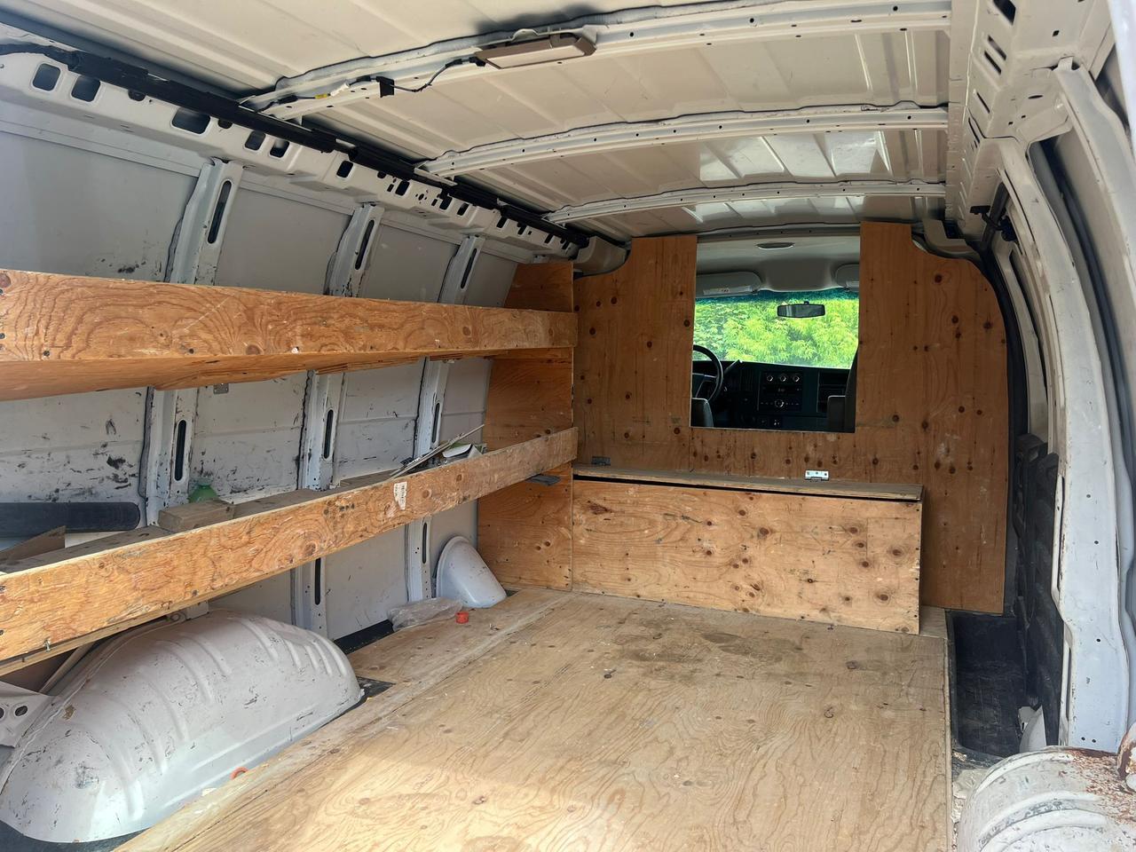 2013 GMC Savana Cargo Van RWD 2500 • Accident Free Photo