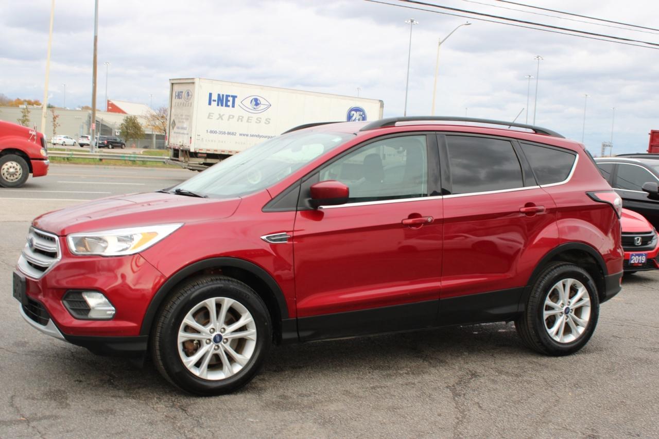 2018 Ford Escape SE 4WD   NO ACCIDENT   SAFEFTY CERTIFIED Photo2