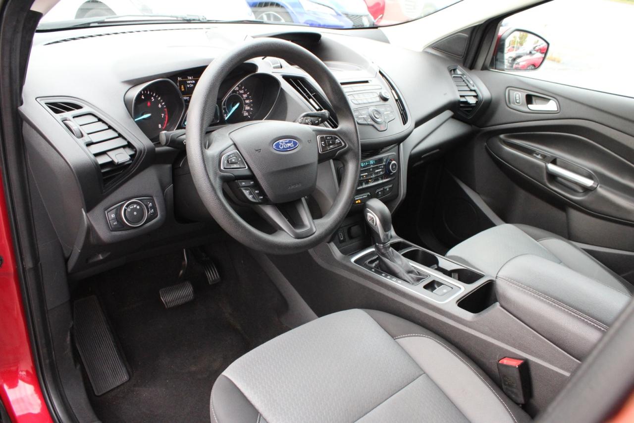 2018 Ford Escape SE 4WD   NO ACCIDENT   SAFEFTY CERTIFIED Photo