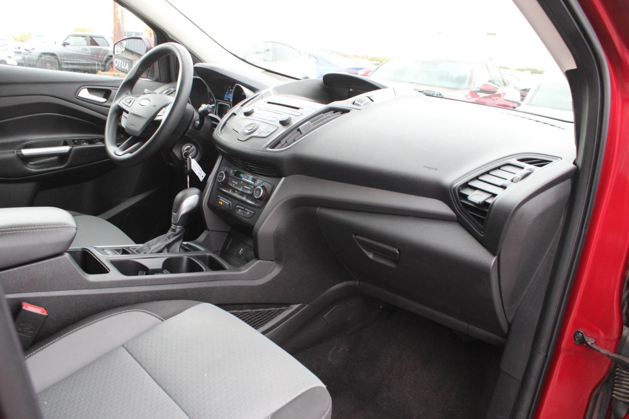 2018 Ford Escape SE 4WD   NO ACCIDENT   SAFEFTY CERTIFIED Photo