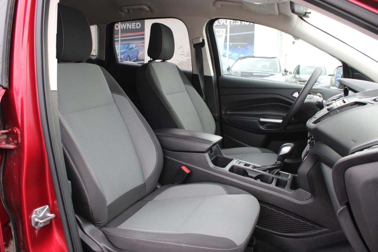 2018 Ford Escape SE 4WD   NO ACCIDENT   SAFEFTY CERTIFIED Photo