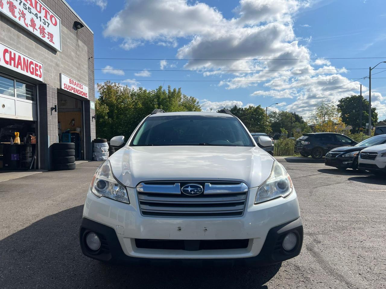 2014 Subaru Outback 4dr Wgn H4 Auto 2.5i Limited Photo