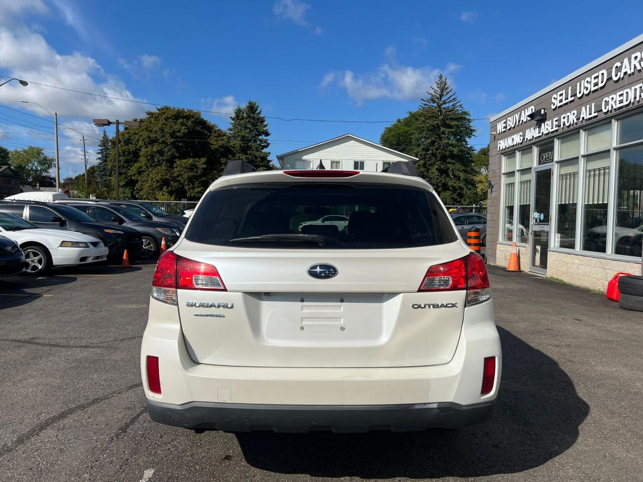 2014 Subaru Outback 4dr Wgn H4 Auto 2.5i Limited Photo