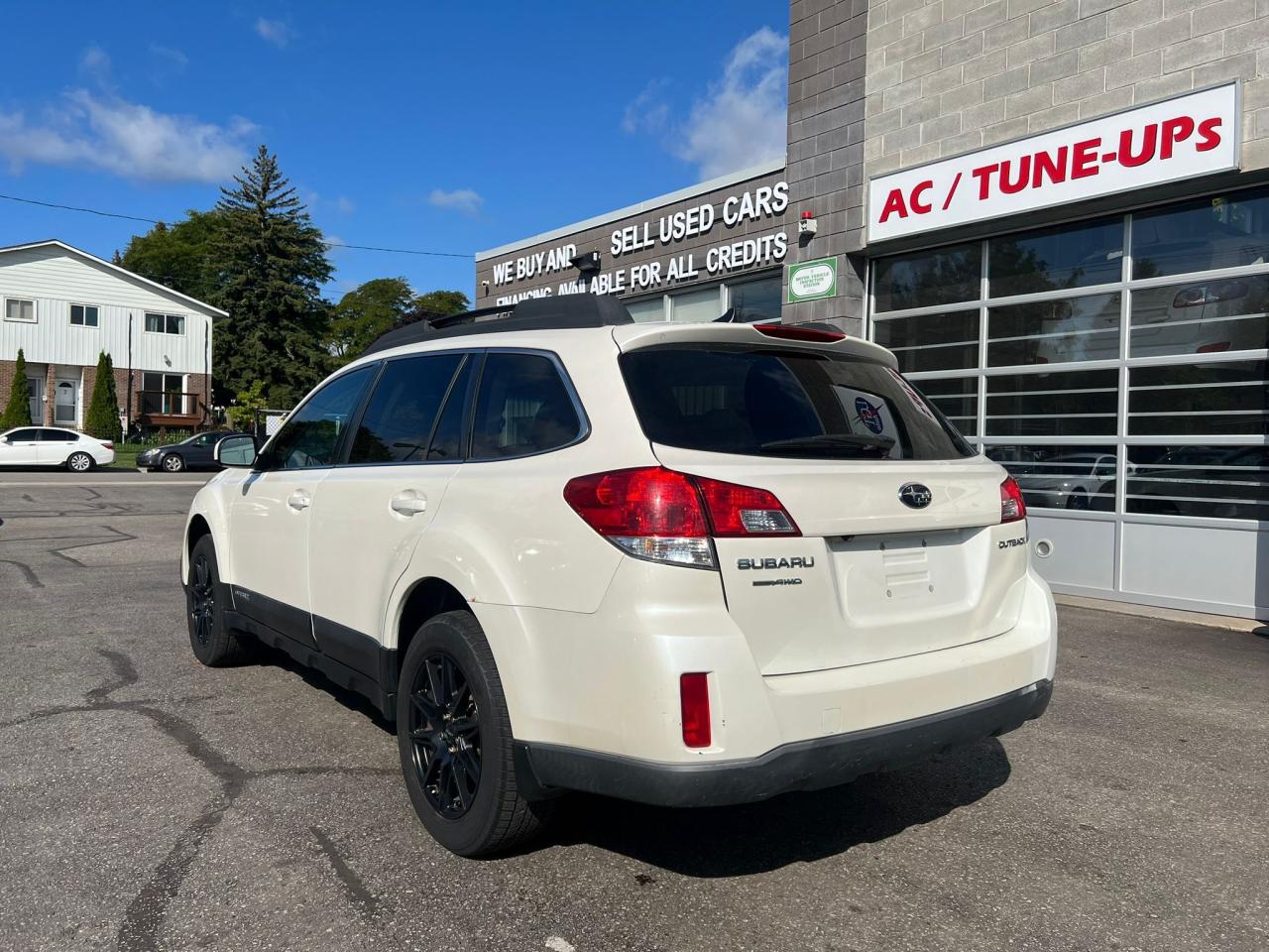 2014 Subaru Outback 4dr Wgn H4 Auto 2.5i Limited Photo