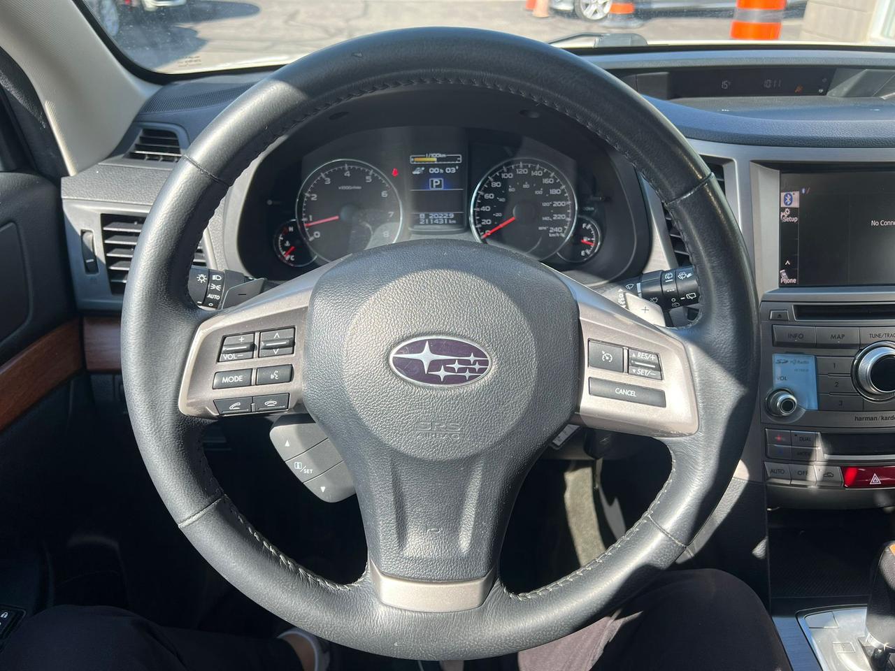 2014 Subaru Outback 4dr Wgn H4 Auto 2.5i Limited Photo