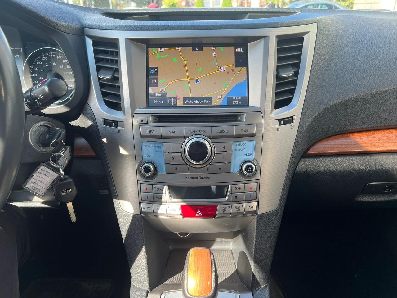 2014 Subaru Outback 4dr Wgn H4 Auto 2.5i Limited Photo