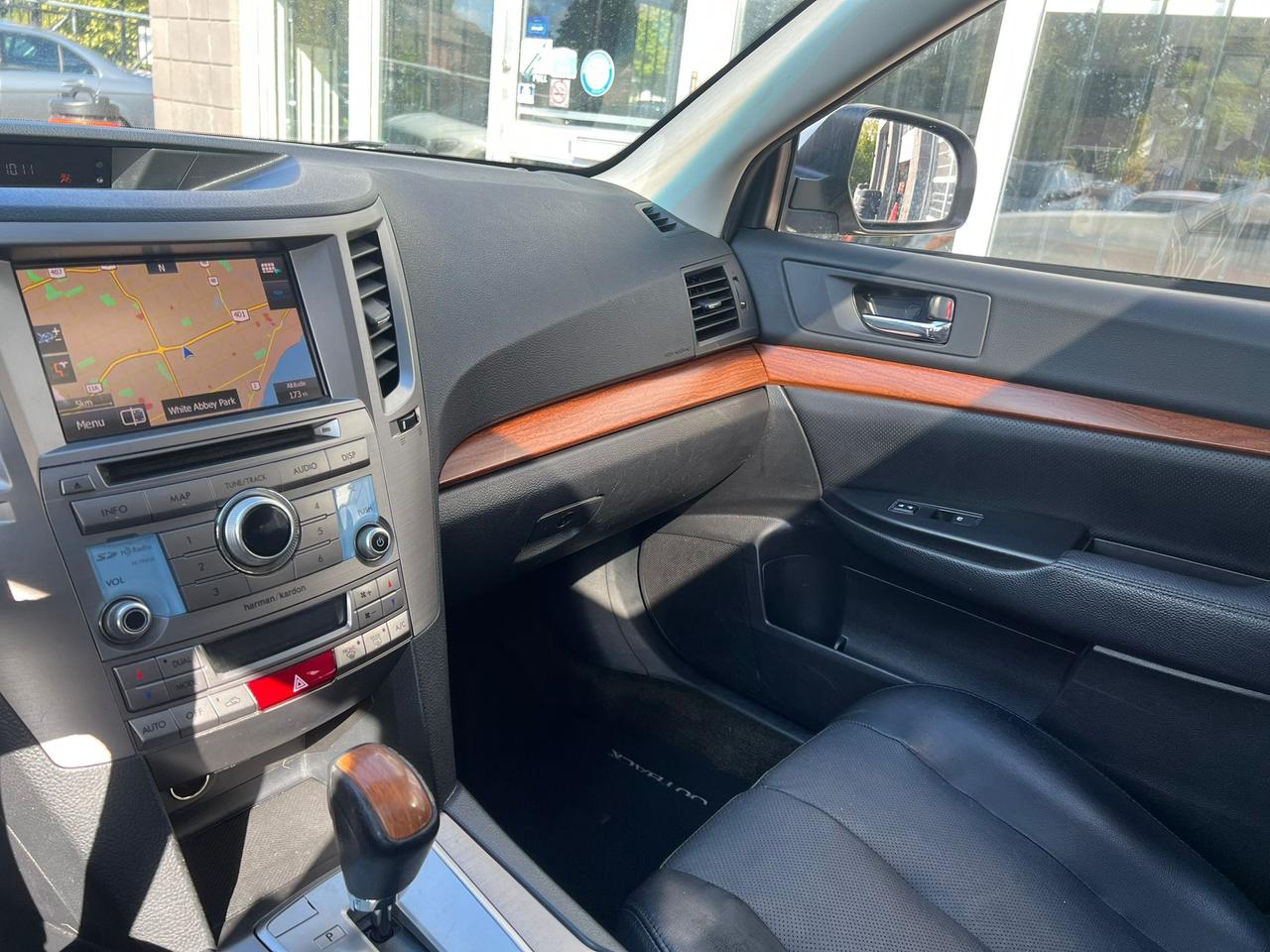 2014 Subaru Outback 4dr Wgn H4 Auto 2.5i Limited Photo