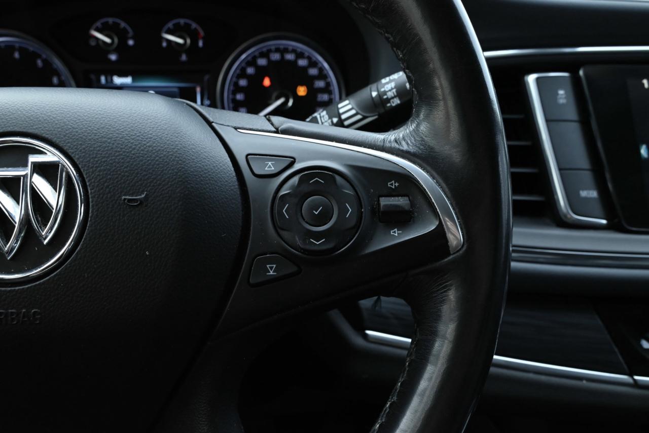 2019 Buick Enclave Essence Photo