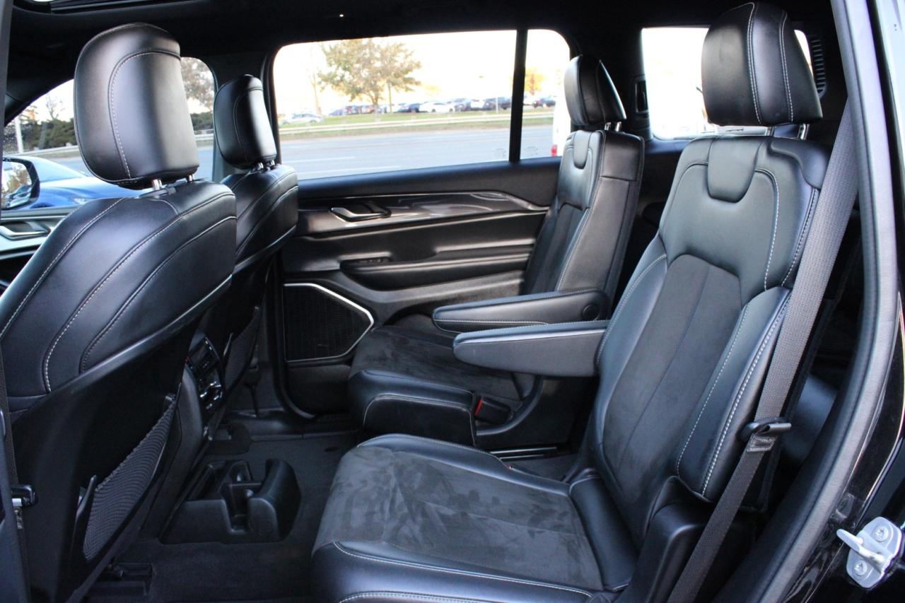 2021 Jeep Grand Cherokee L ALTITUDE 4WD Photo