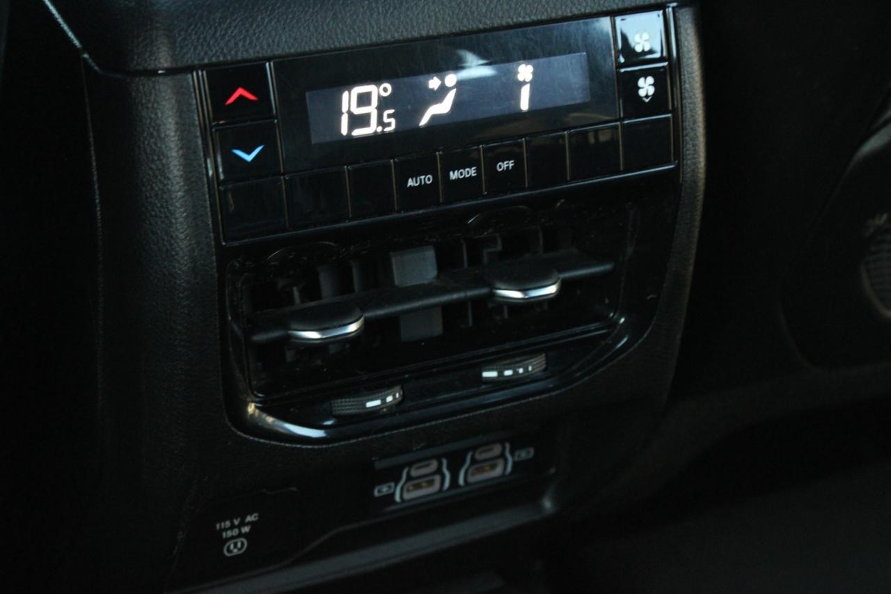 2021 Jeep Grand Cherokee L ALTITUDE 4WD Photo