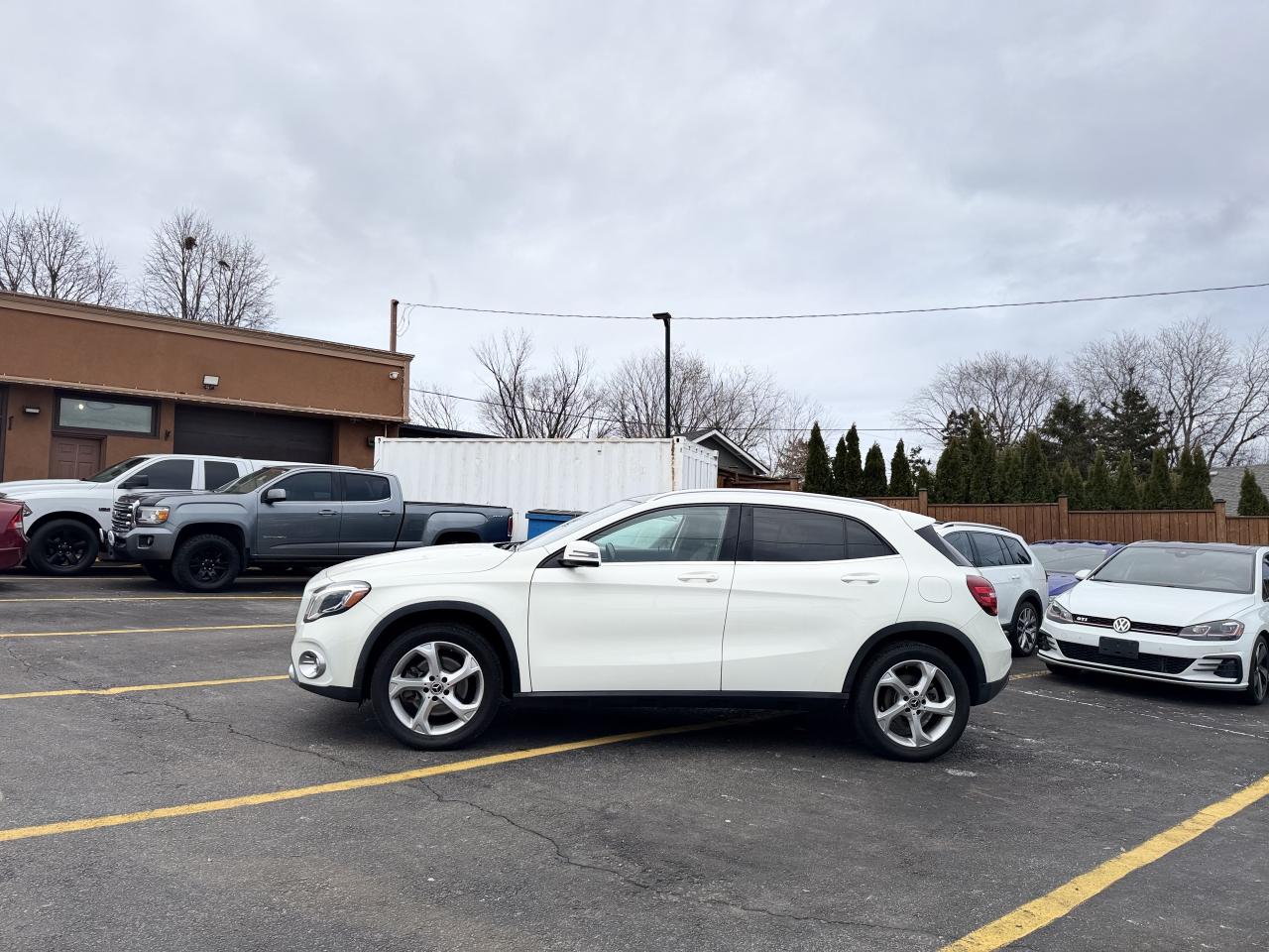 2018 Mercedes-Benz GLA GLA250 4MATIC / 0 ACCIDENTS Photo