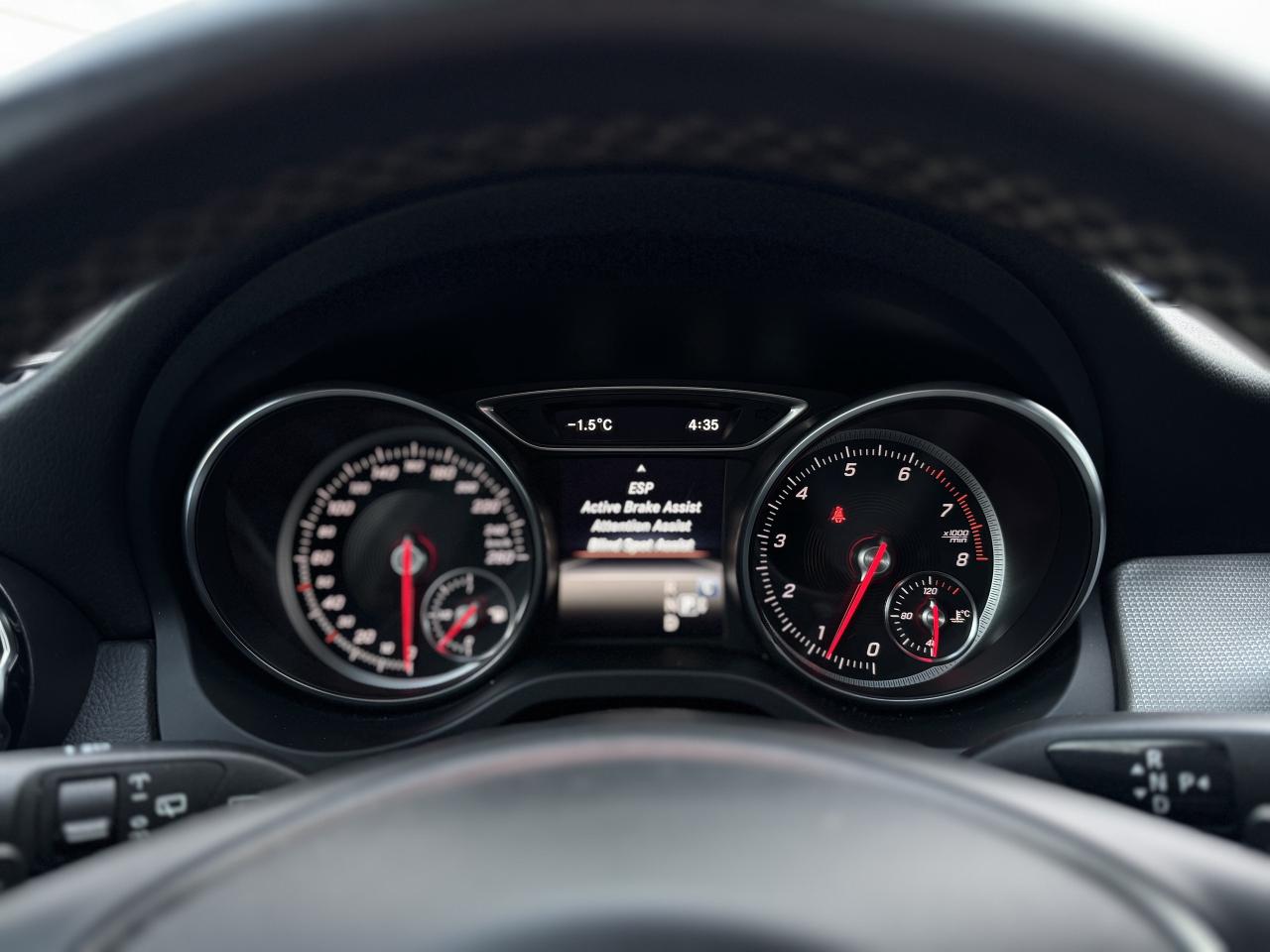 2018 Mercedes-Benz GLA GLA250 4MATIC / 0 ACCIDENTS Photo