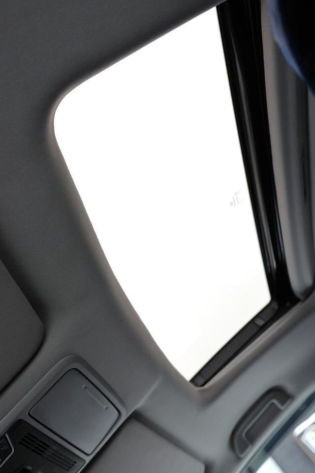 2023 Honda Ridgeline EX-L AWD/R START/LEATHER/SUNROOF/ADAPT CRUISE/B CA Photo