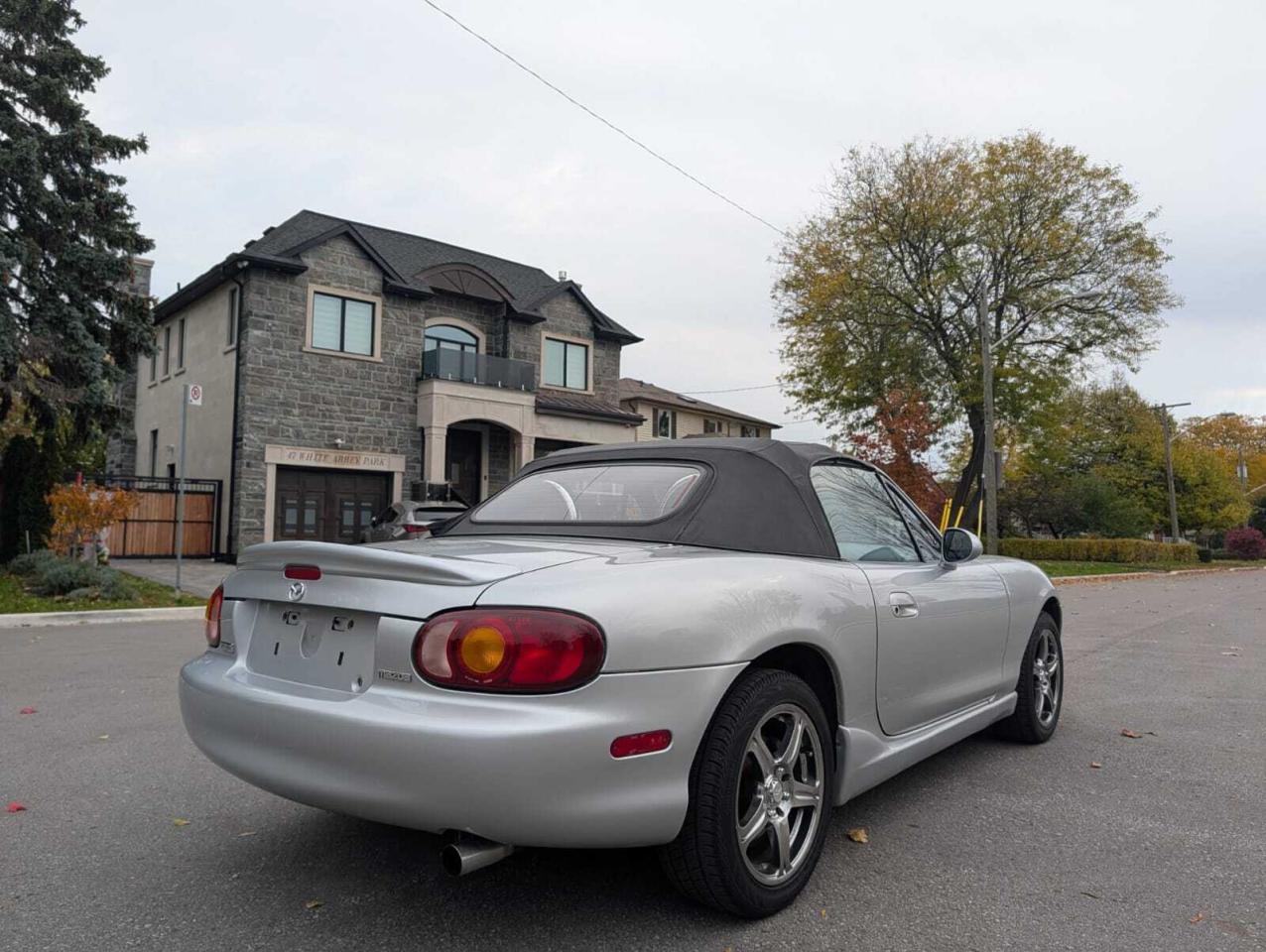2000 Mazda MX-5 2dr Conv Manual Photo4